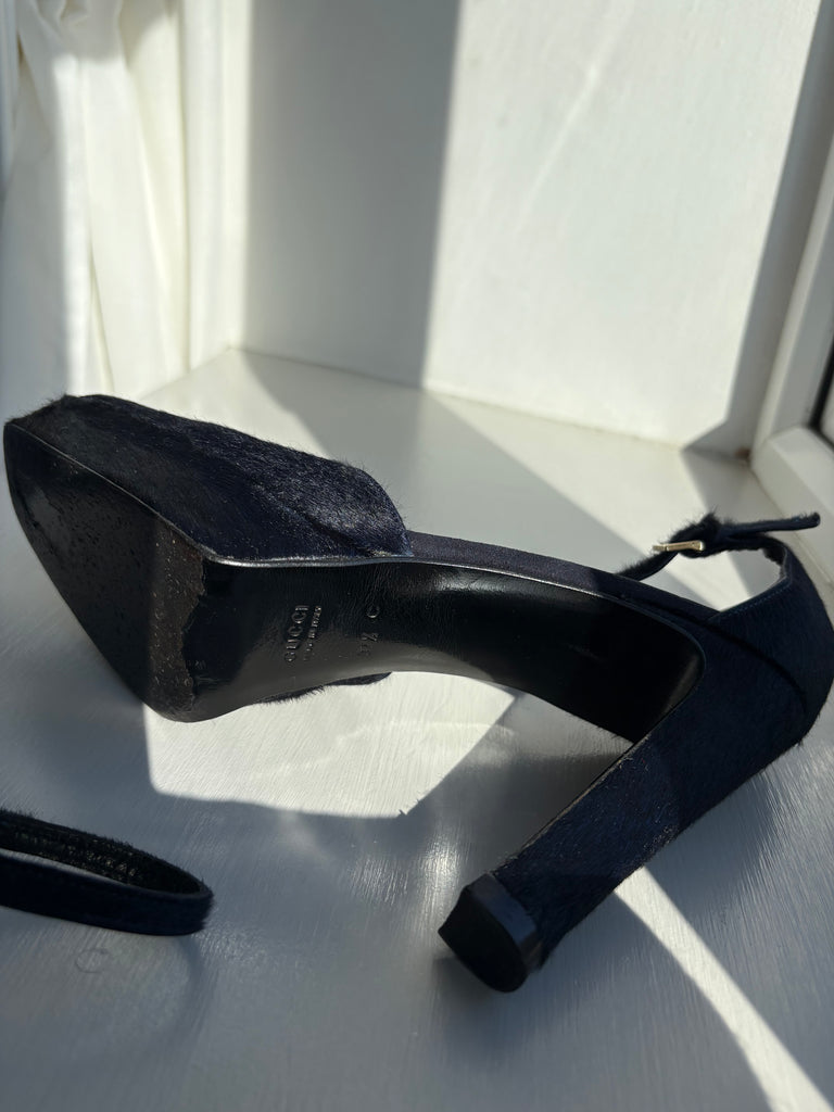 Gucci by Tom Ford Fall 1996 Navy Pony Hair Heels 37.5