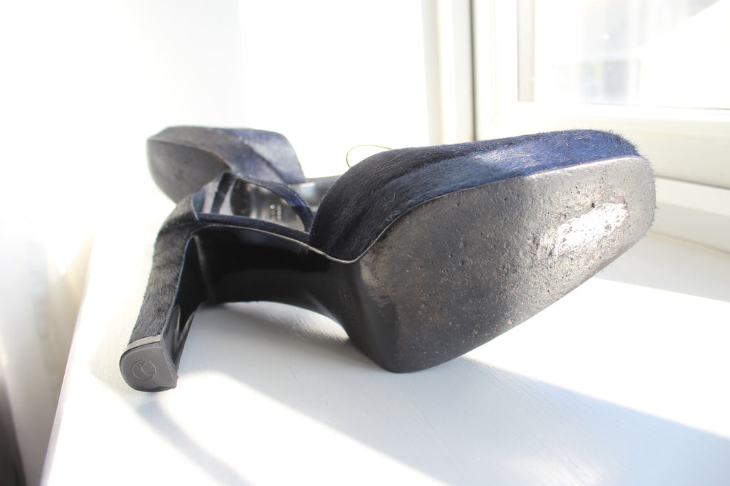 Gucci by Tom Ford Fall 1996 Navy Pony Hair Heels 37.5