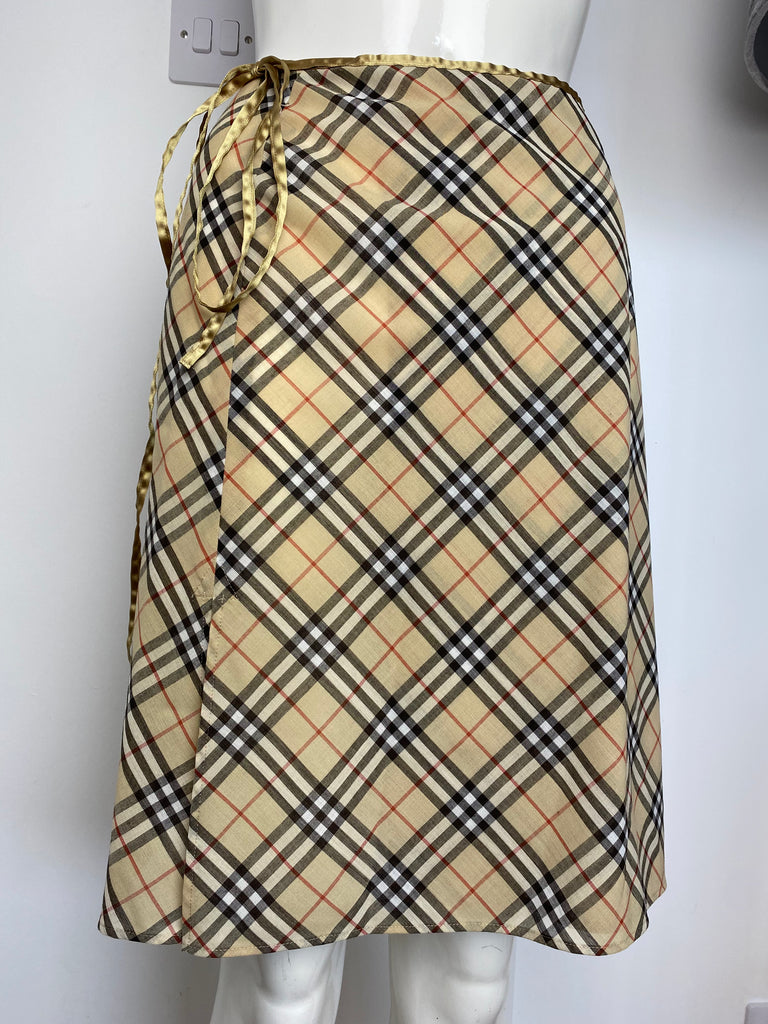 Burberry Nova Check Wrap Skirt