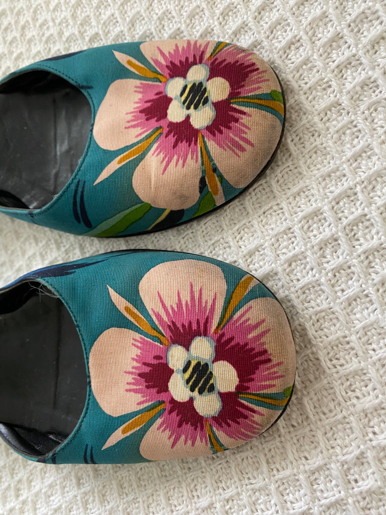 Gucci by Tom Ford SS99 Floral Mule Heels EU 36