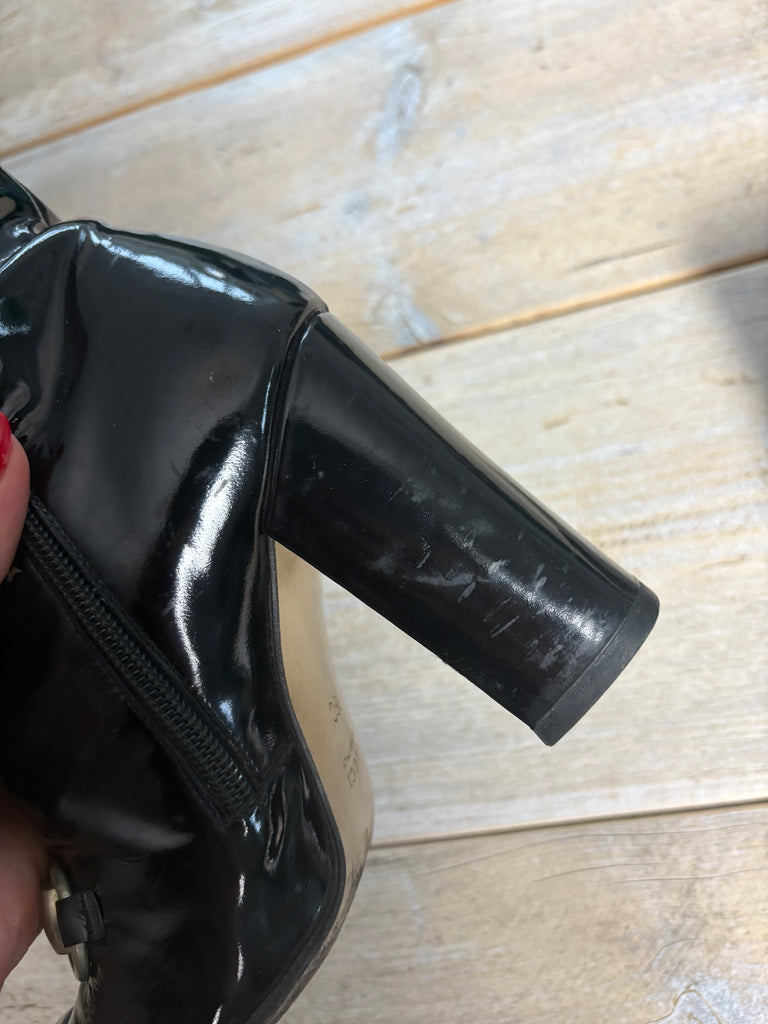 Gucci Fall 1995 Black Leather Patent Horsebit Boots 36