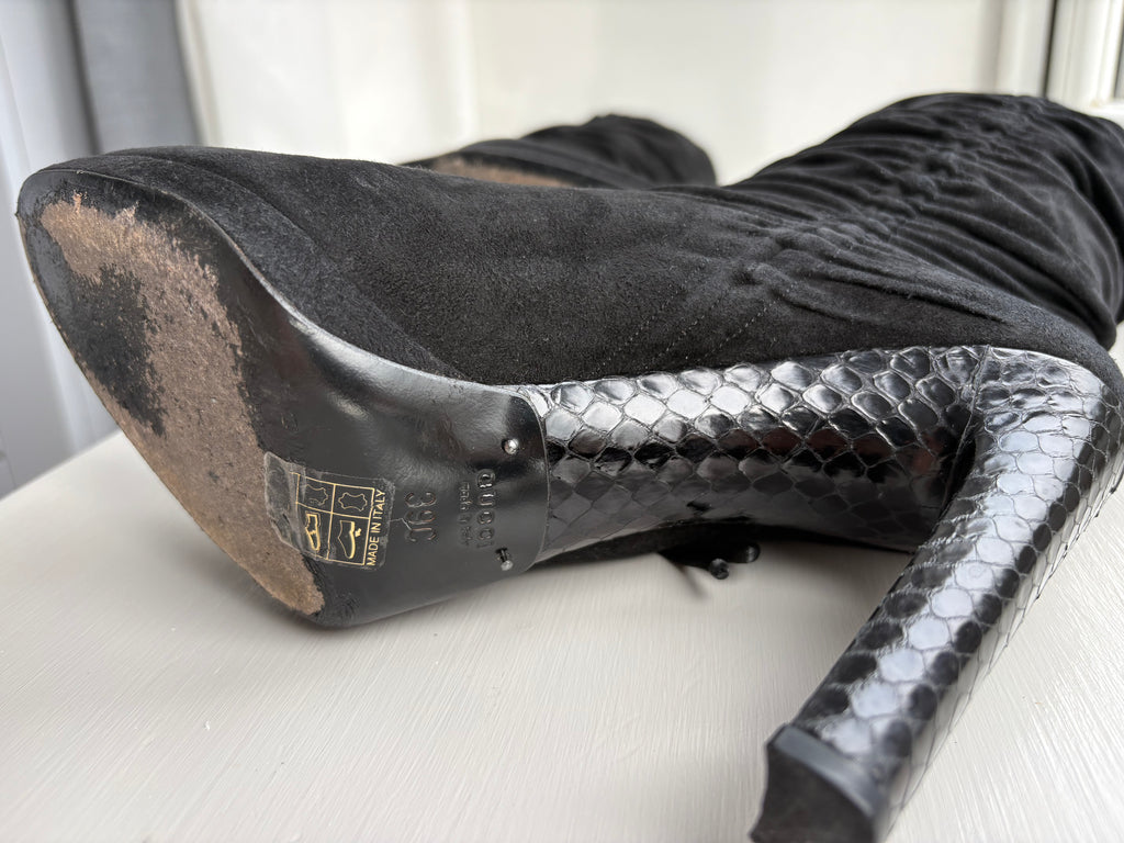 Gucci by Tom Ford FW 2004 Black Ruched Suede Boots 39