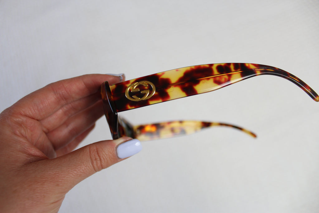 Gucci 90's Oval Shape Logo Tortoiseshell Sunglasses