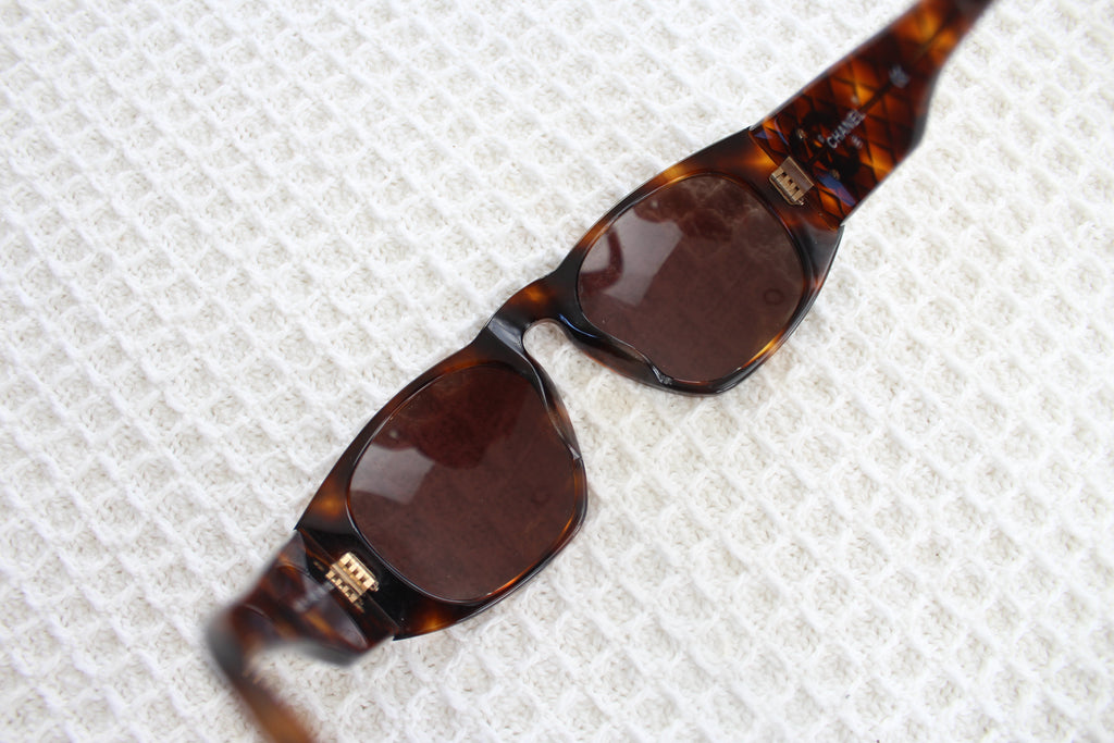 Chanel Vintage Quilted Tortoiseshell Logo Sunglasses