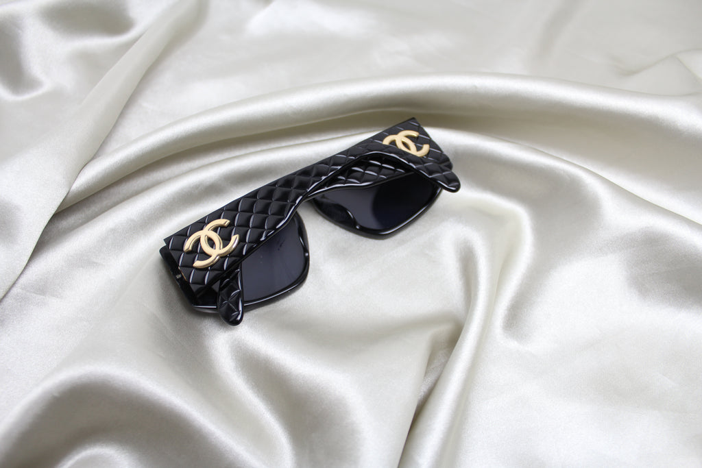 CHANEL Black Vintage Quilted Sunglasses 01450-US