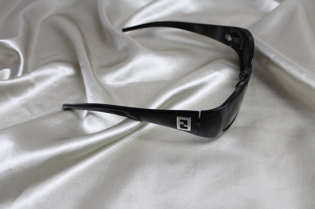 Fendi Black Logo Sunglasses