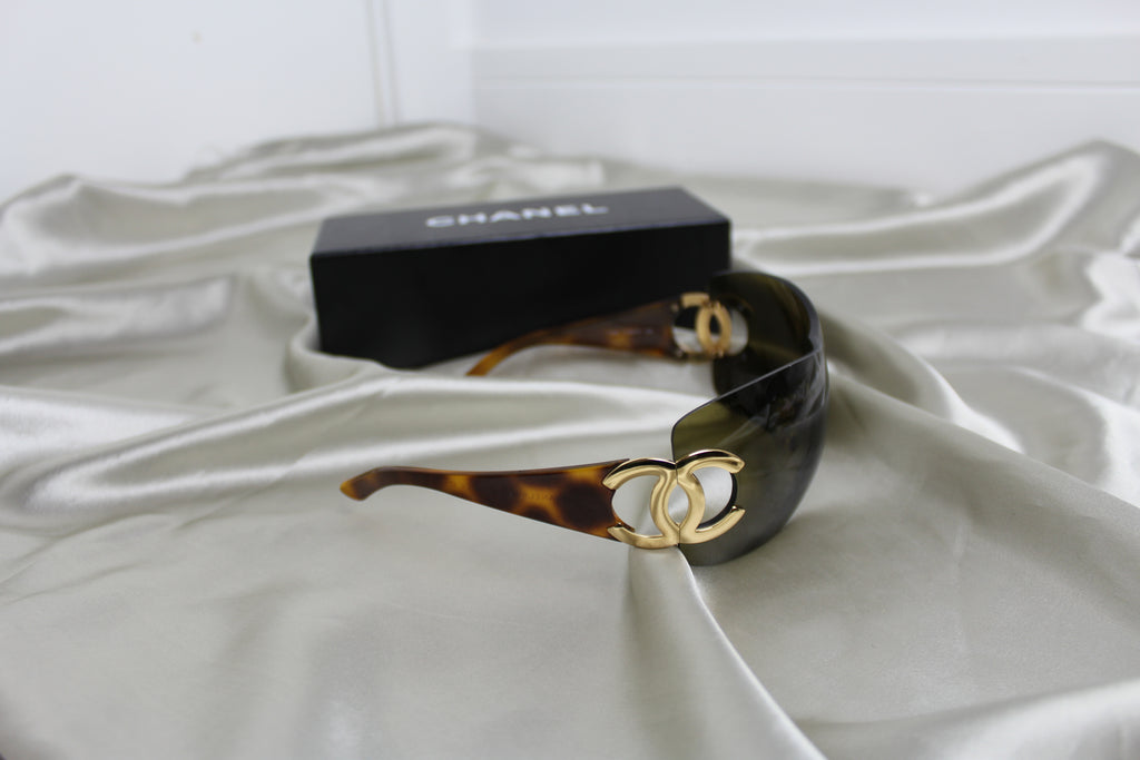 Chanel 4124 Shield Gold Logo Sunglasses