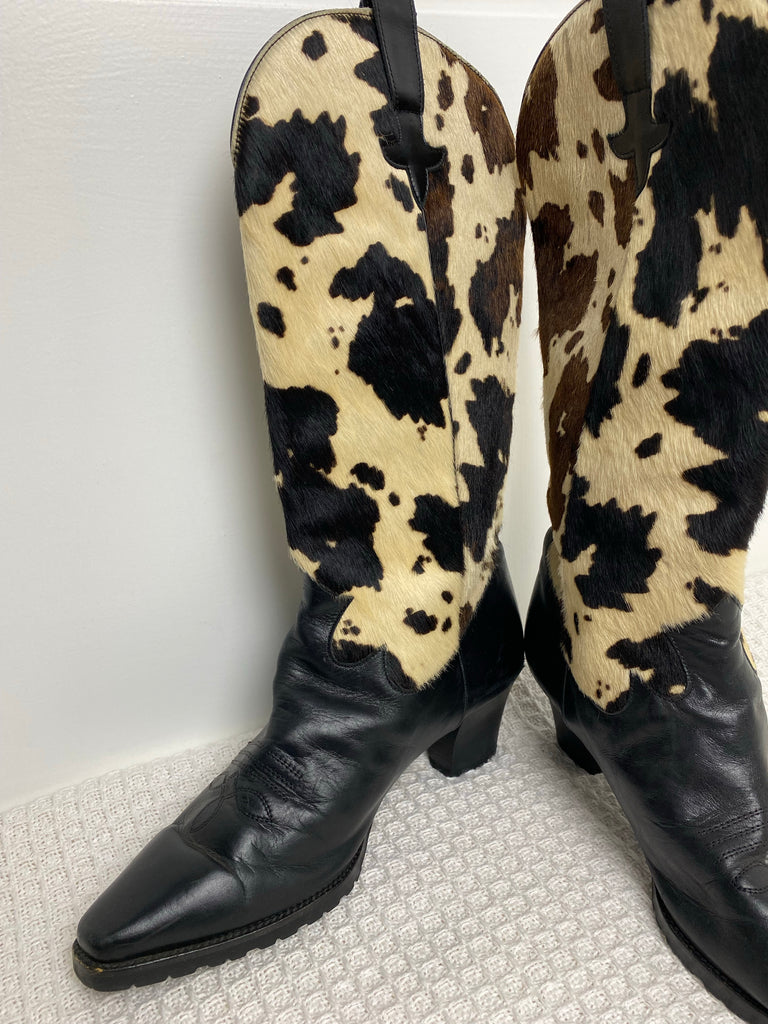 Yves Saint Laurent Cowboy Boots EU 37