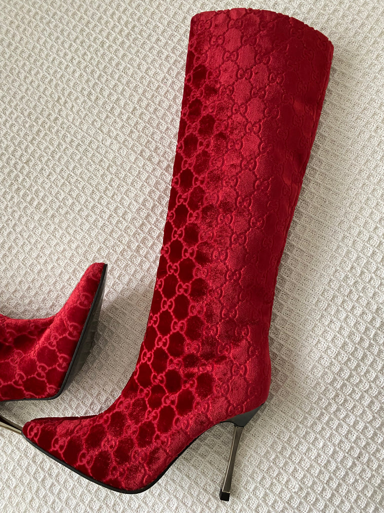 Gucci by Tom Ford Fall 1997 Red Velour Boots EU 35C