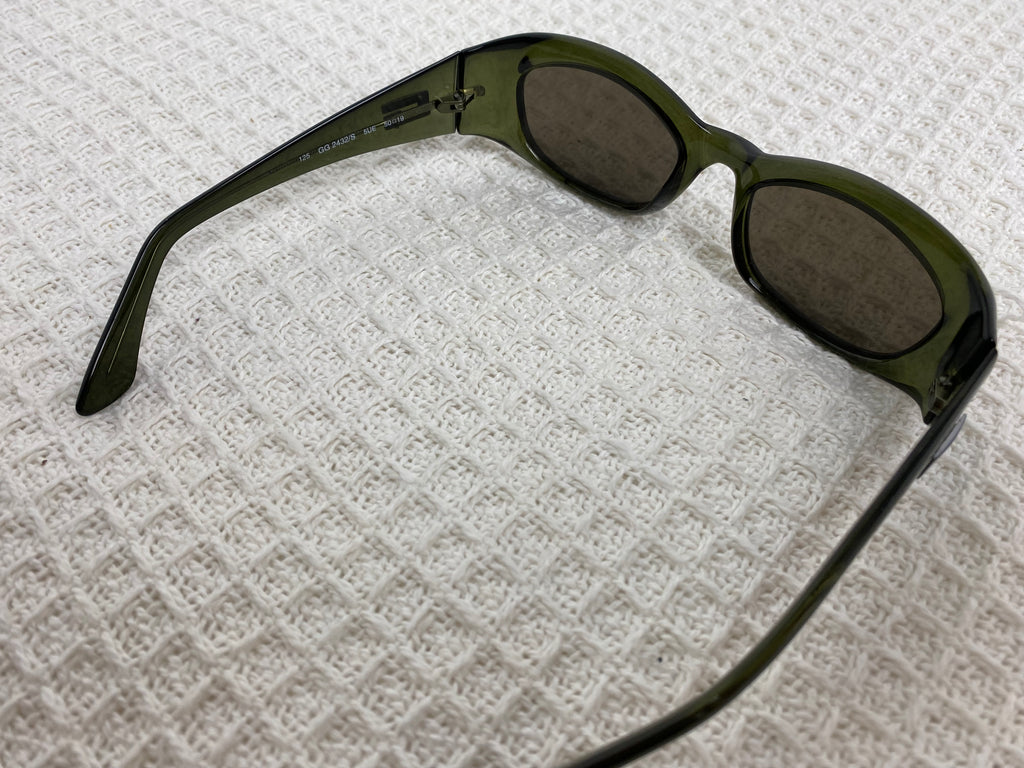 Gucci 90's Green Oval Sunglasses