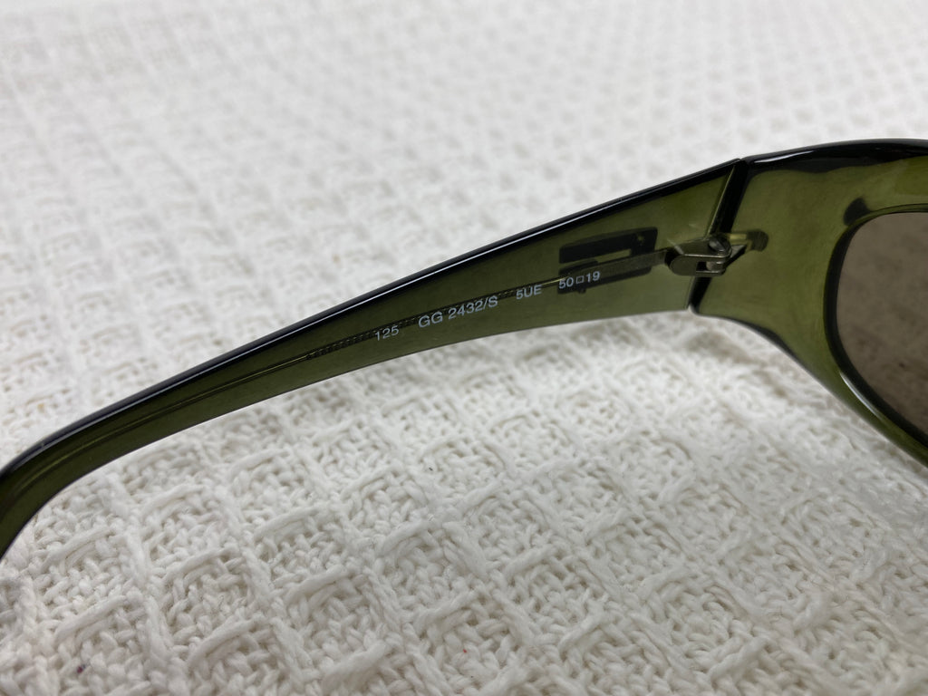 Gucci 90's Green Oval Sunglasses
