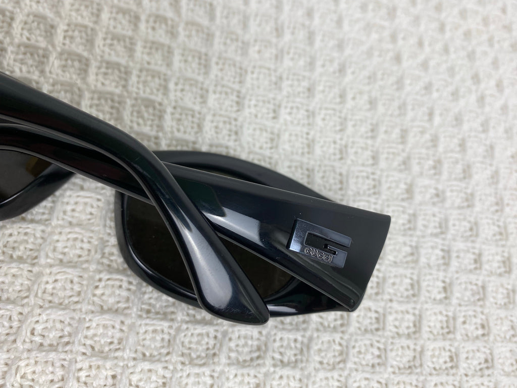 Gucci Black Logo Oval Sunglasses