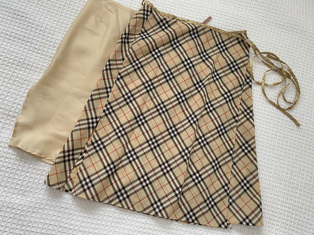 Burberry Nova Check Wrap Skirt