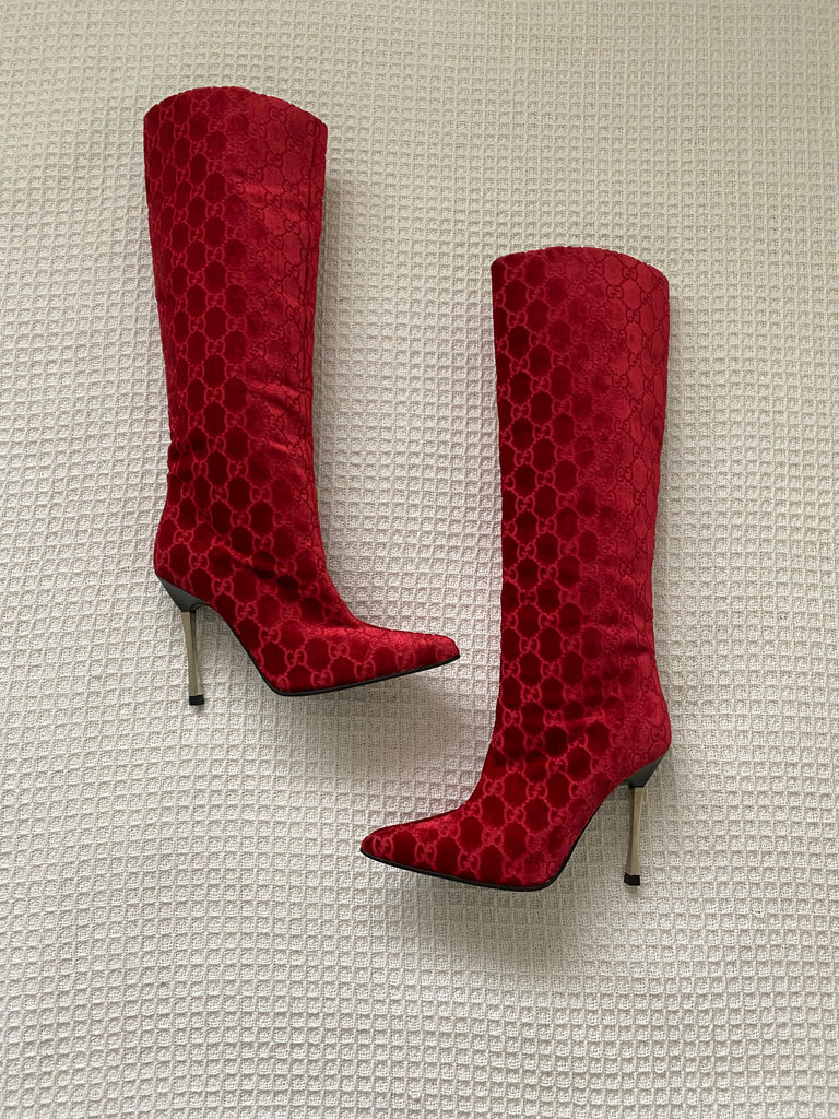 Gucci by Tom Ford Fall 1997 Red Velour Boots EU 35C
