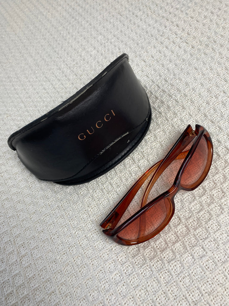 Gucci 90's Pink Ombre Oval Logo Sunglasses